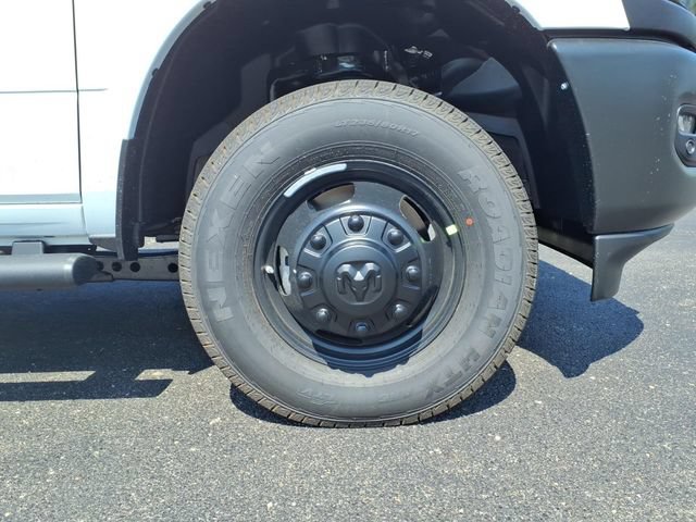 New 2026 RAM 3500 Tradesman AWD/4WD image 9