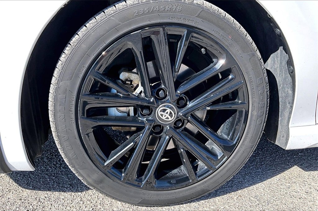 Used 2025 Toyota Camry SE image 9