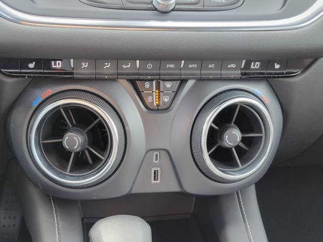 Used 2024 Chevrolet Blazer LT w/ Midnight/Sport Edition FWD image 22