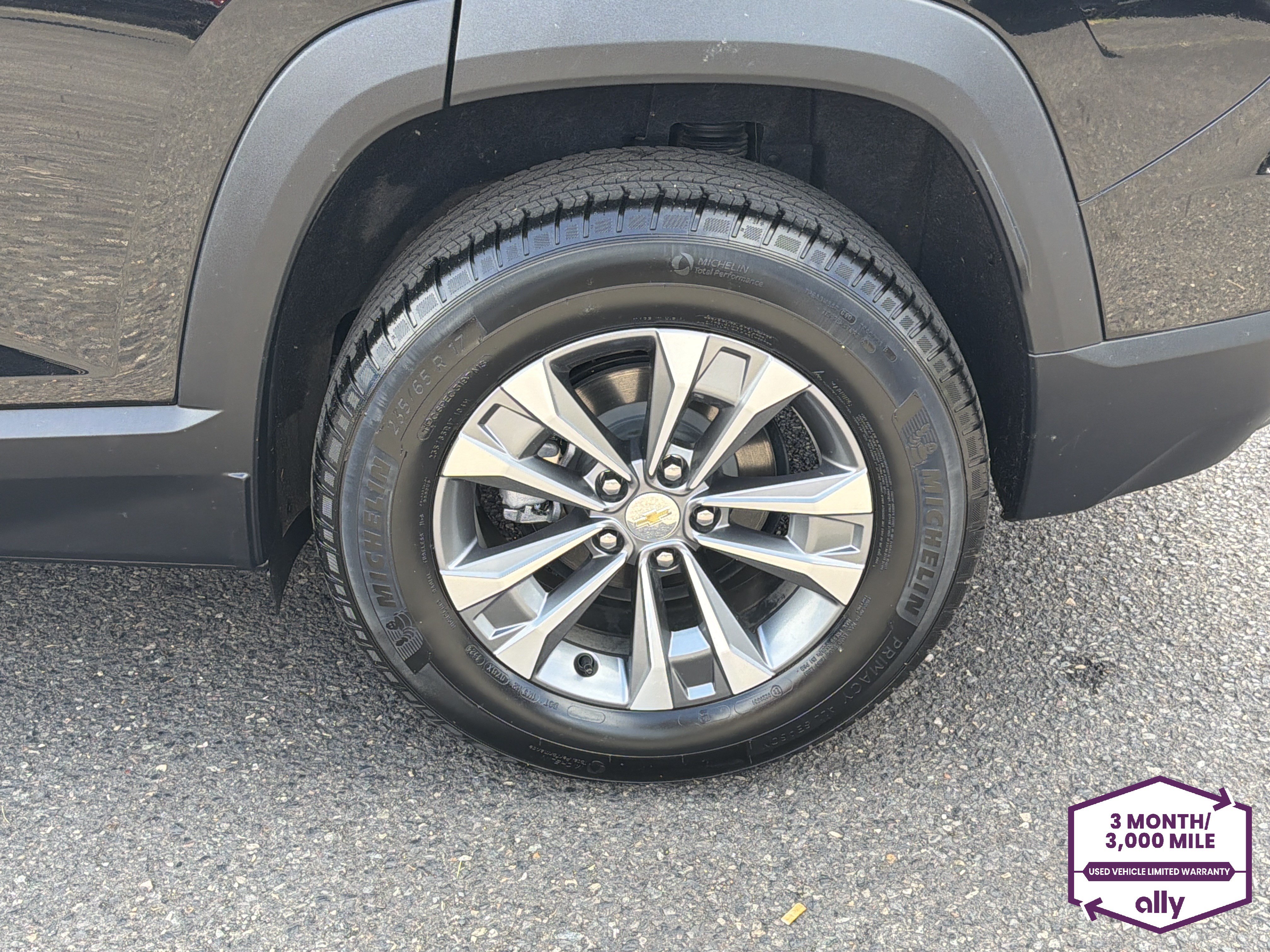 Used 2025 Chevrolet Equinox LT AWD/4WD image 25