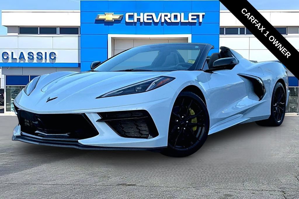 Used 2023 Chevrolet Corvette Stingray Convertible w/ Z51 Performance Package RWD image 2