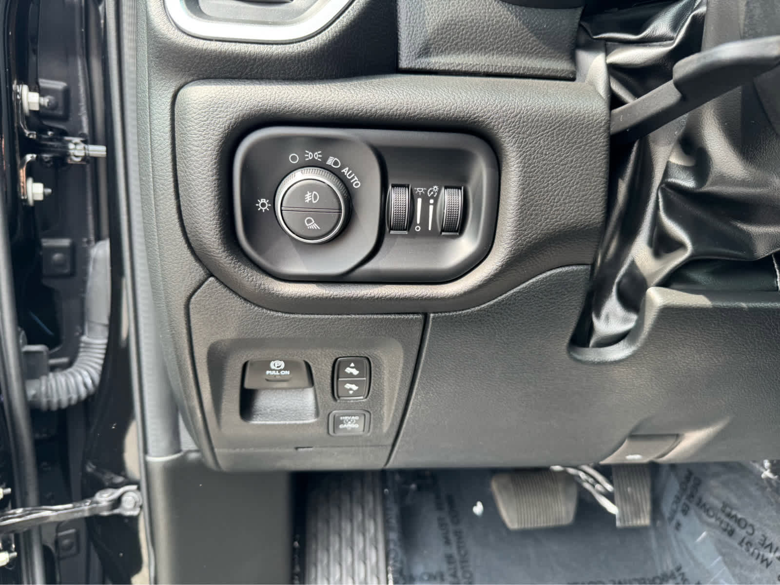 Used 2025 RAM 1500 Big Horn image 24