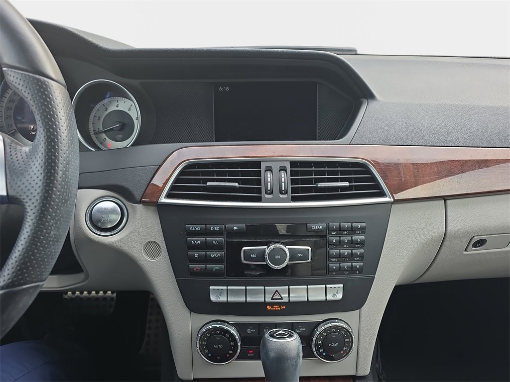 Used 2013 Mercedes-Benz C 250 Sedan image 19