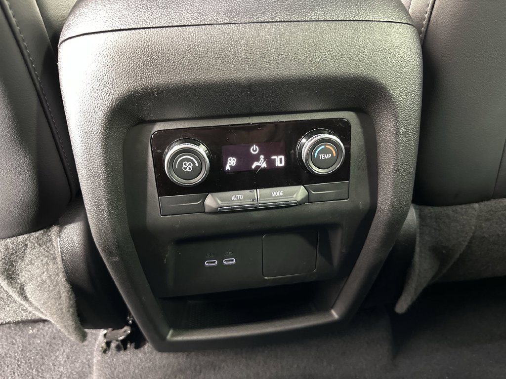 Used 2026 Buick Enclave Preferred AWD/4WD image 23