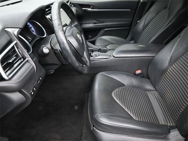 Used 2018 Toyota Camry L image 17