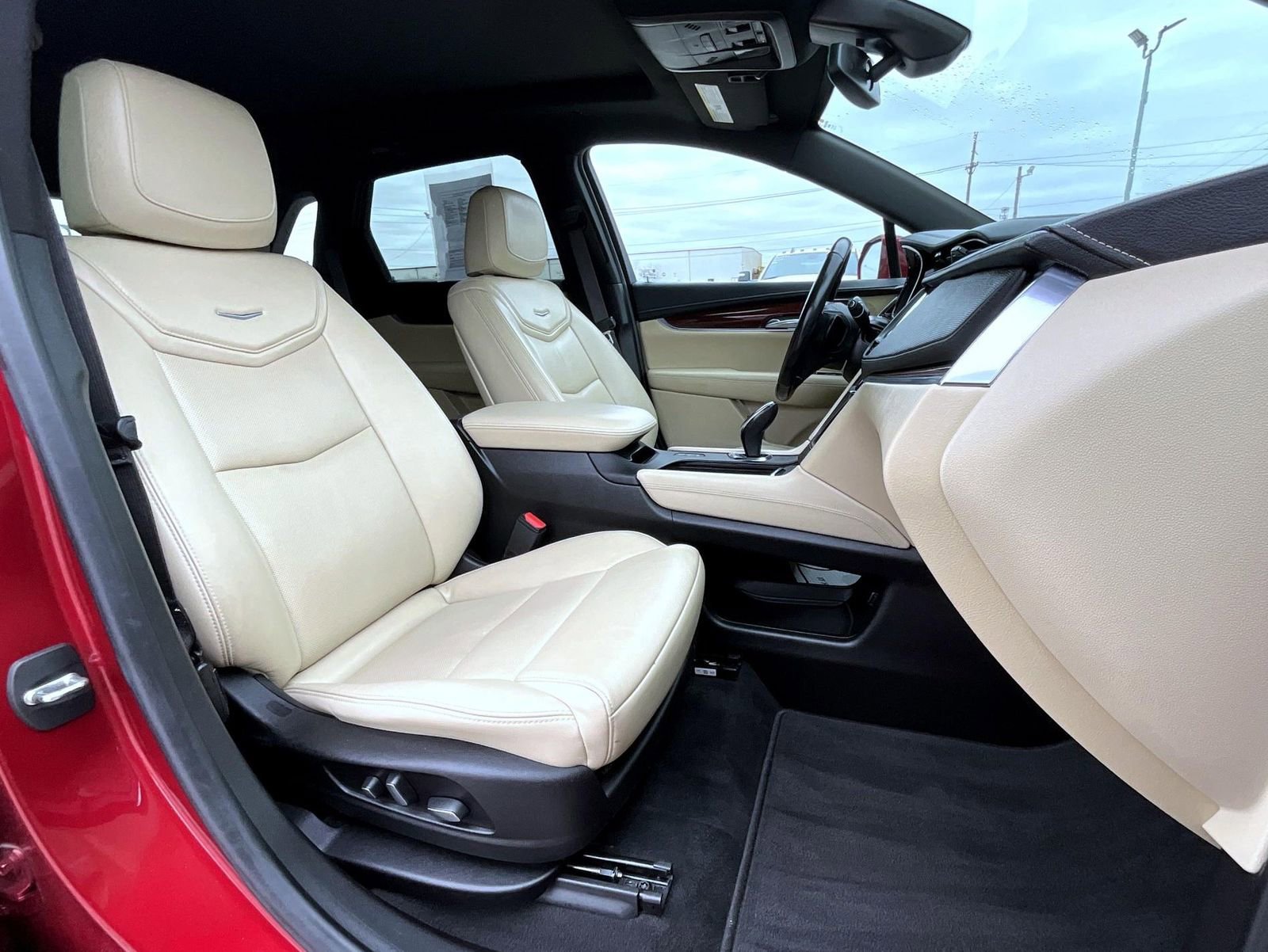 Used 2019 Cadillac XT5 Luxury image 16