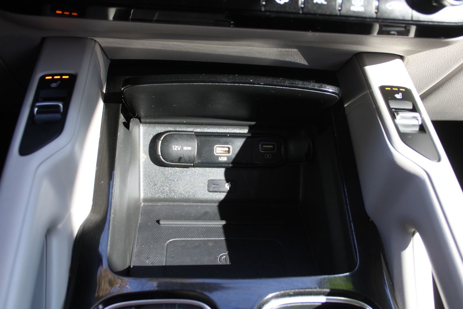 Certified 2022 Kia Telluride S image 38