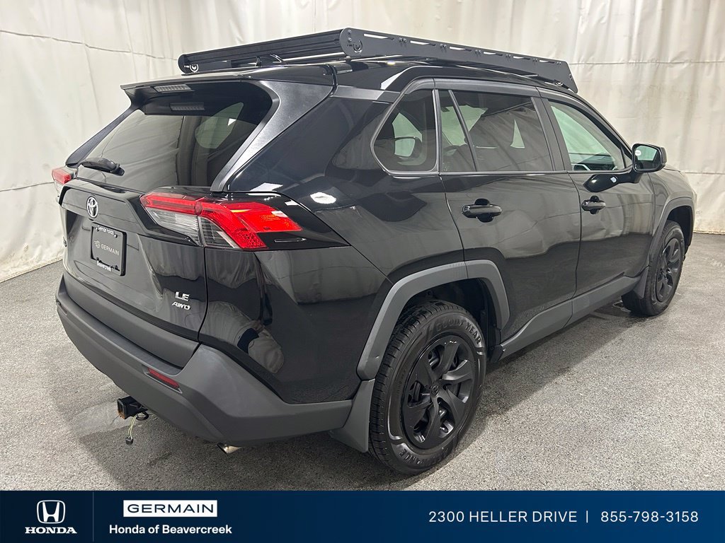 Used 2021 Toyota RAV4 LE AWD/4WD image 8