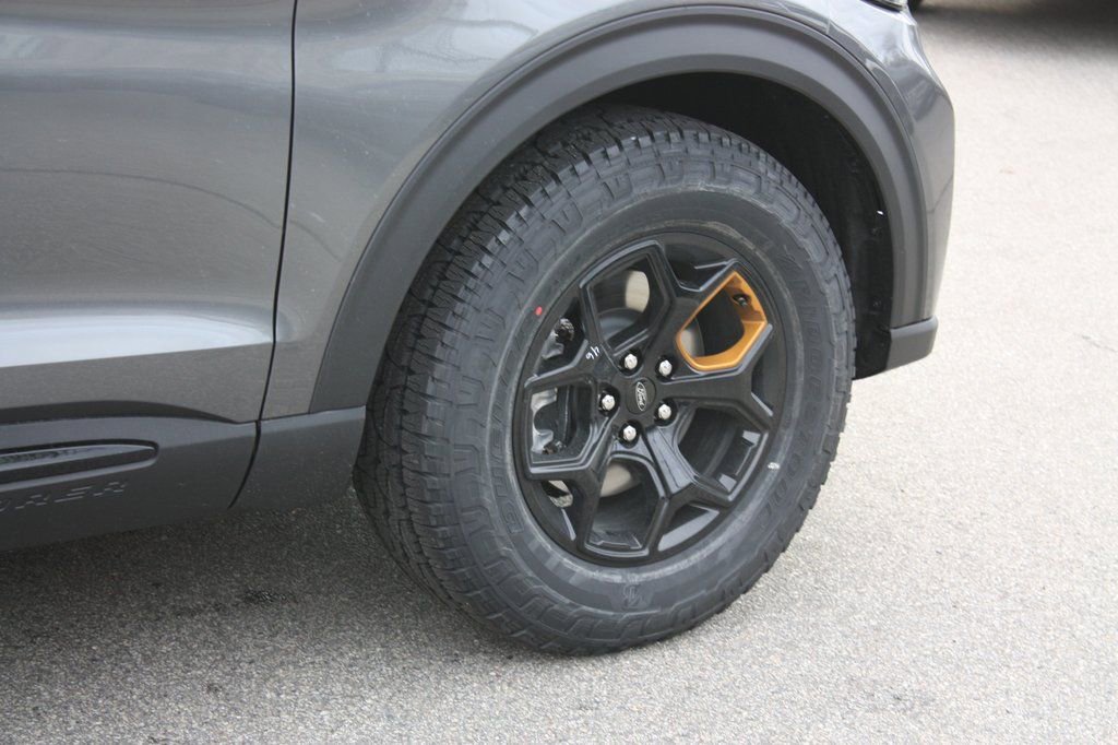 New 2026 Ford Explorer Tremor w/ Tremor Convenience Package image 32