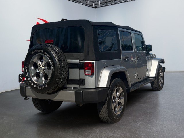 Used 2016 Jeep Wrangler Unlimited Sahara w/ Connectivity Group AWD/4WD image 5