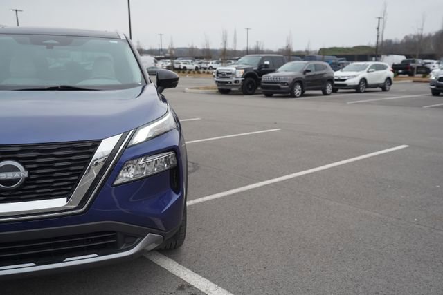 Used 2023 Nissan Rogue SL image 38