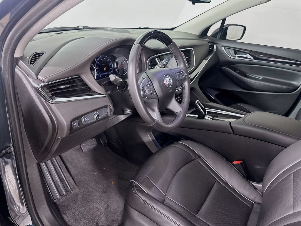 Used 2020 Buick Enclave Avenir w/ Avenir Technology Package FWD image 9