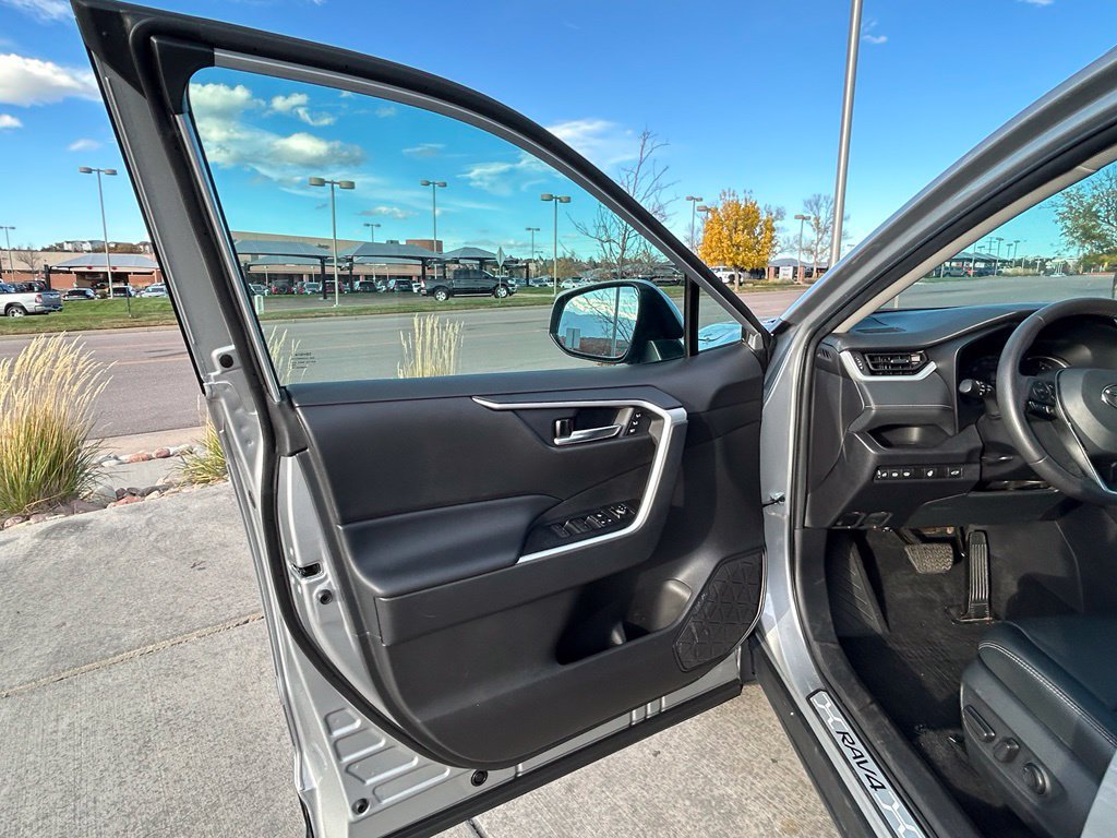 Used 2025 Toyota RAV4 XLE Premium w/ Weather Package FWD image 11