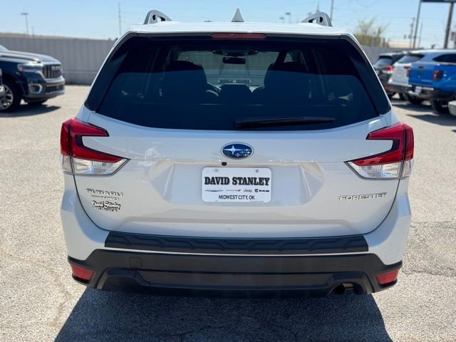 Used 2023 Subaru Forester Premium AWD/4WD image 5