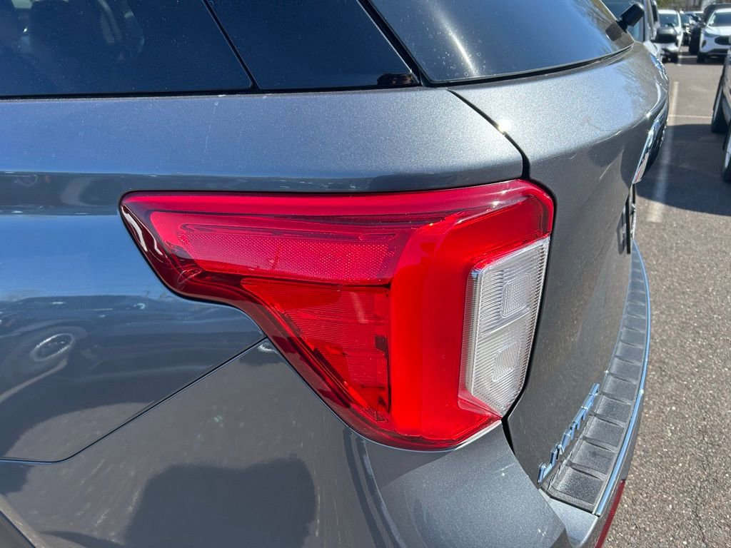 Certified 2023 Ford Explorer Limited w/ Limited Technology Package image 36