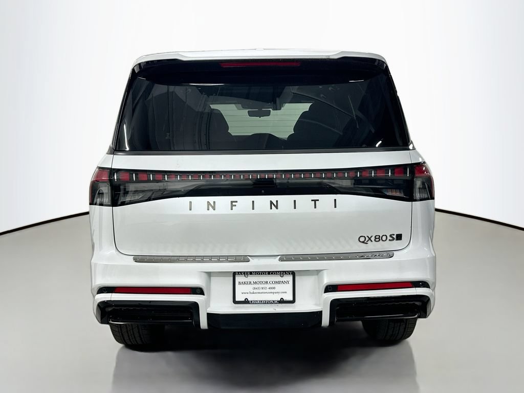 Certified 2026 INFINITI QX80 4WD w/ Sport Exterior Package image 10