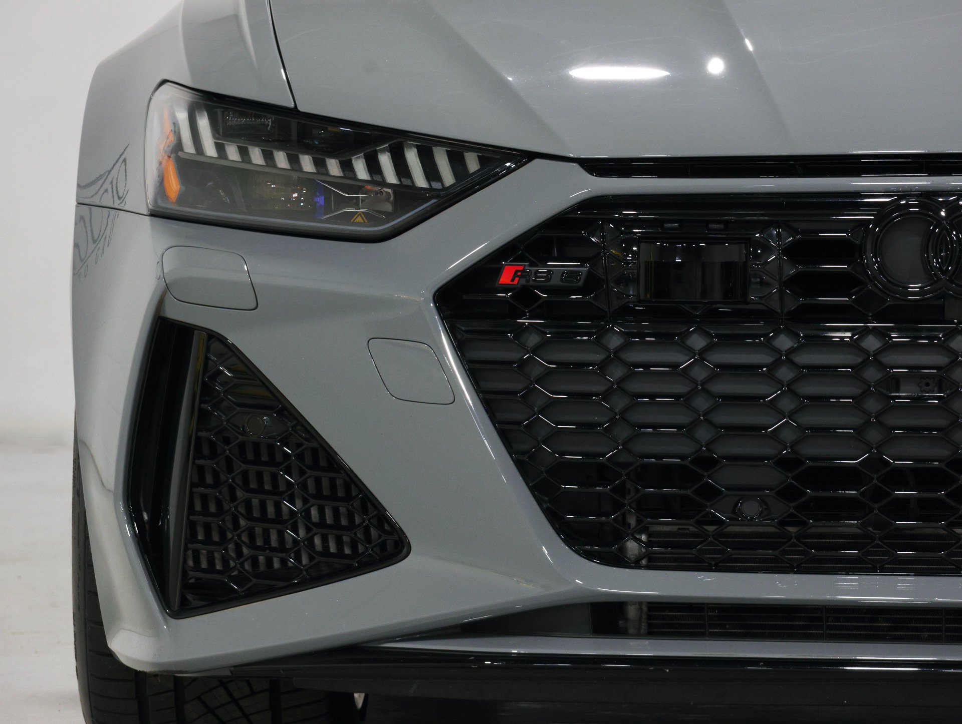 Used 2021 Audi RS 6 AWD/4WD image 12