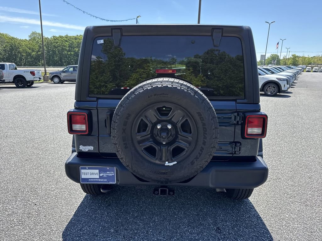 Used 2025 Jeep Wrangler Unlimited Sport AWD/4WD image 6