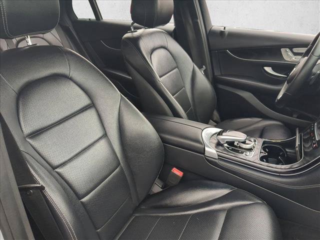 Used 2017 Mercedes-Benz GLC 300 4MATIC Coupe image 22