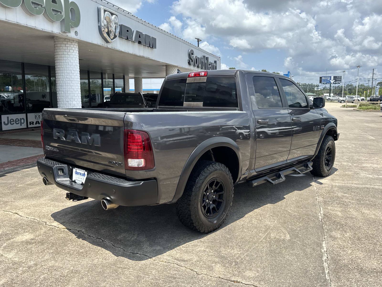 Used 2018 RAM 1500 Rebel w/ Ram 1500 Black Rebel Group AWD/4WD image 7