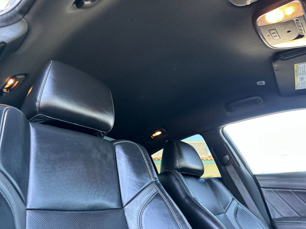 Used 2022 Dodge Charger SXT w/ Plus Group RWD image 15