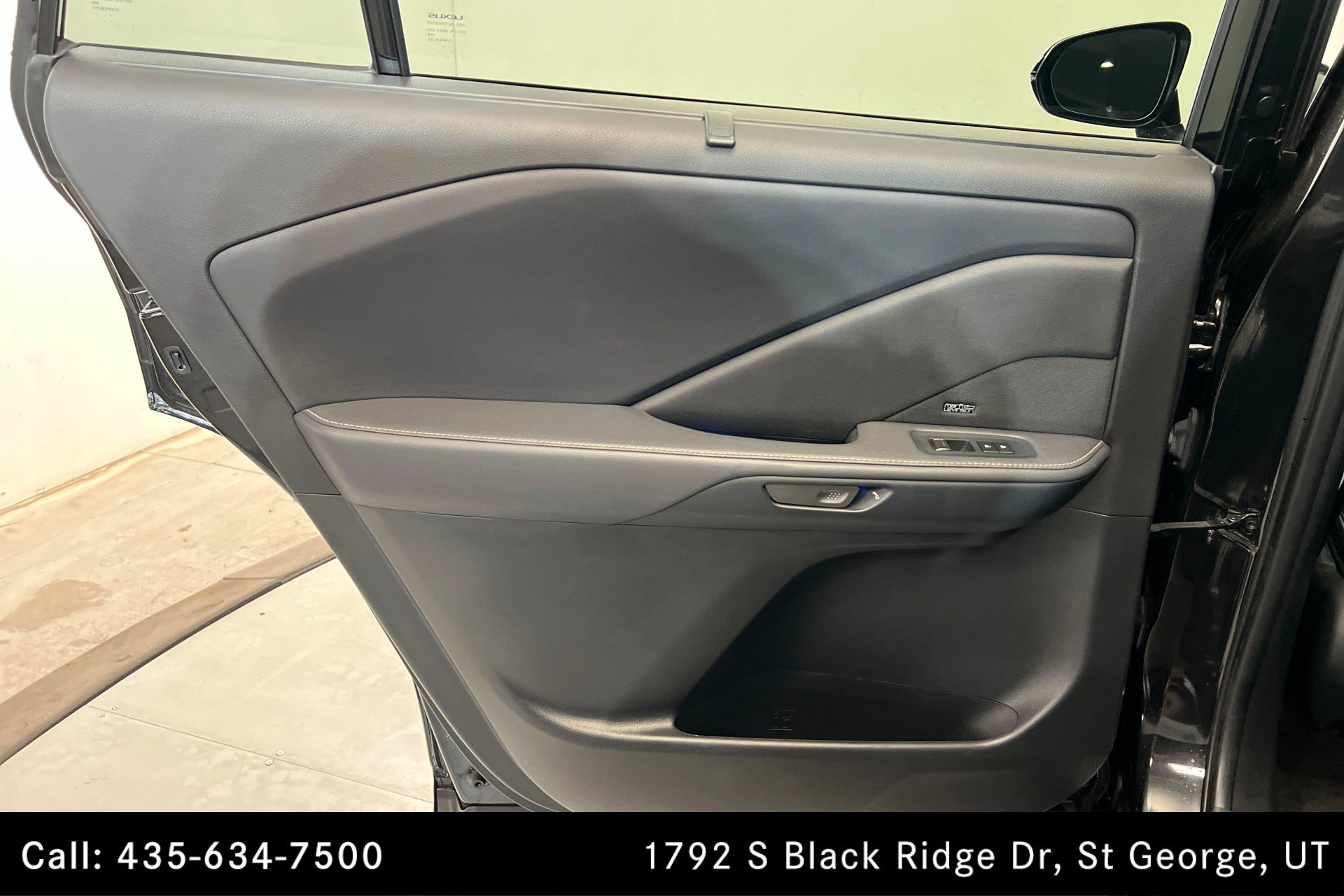 Used 2024 Lexus TX 500h AWD w/ Technology Package image 18