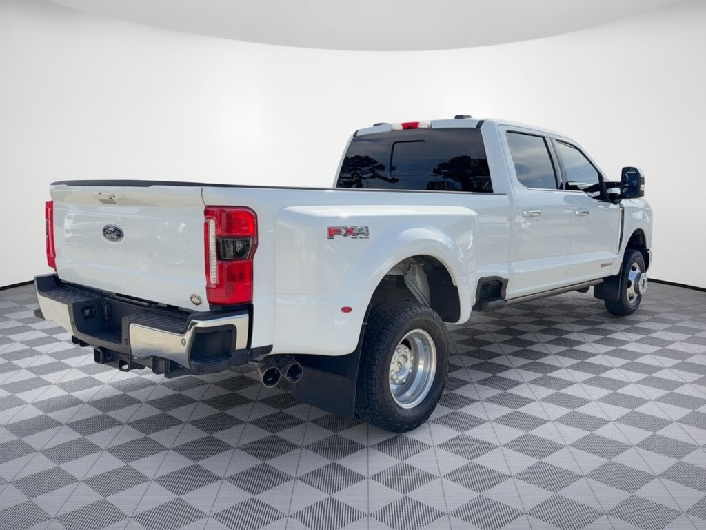 Used 2024 Ford F350 Lariat w/ Lariat Ultimate Package AWD/4WD image 9