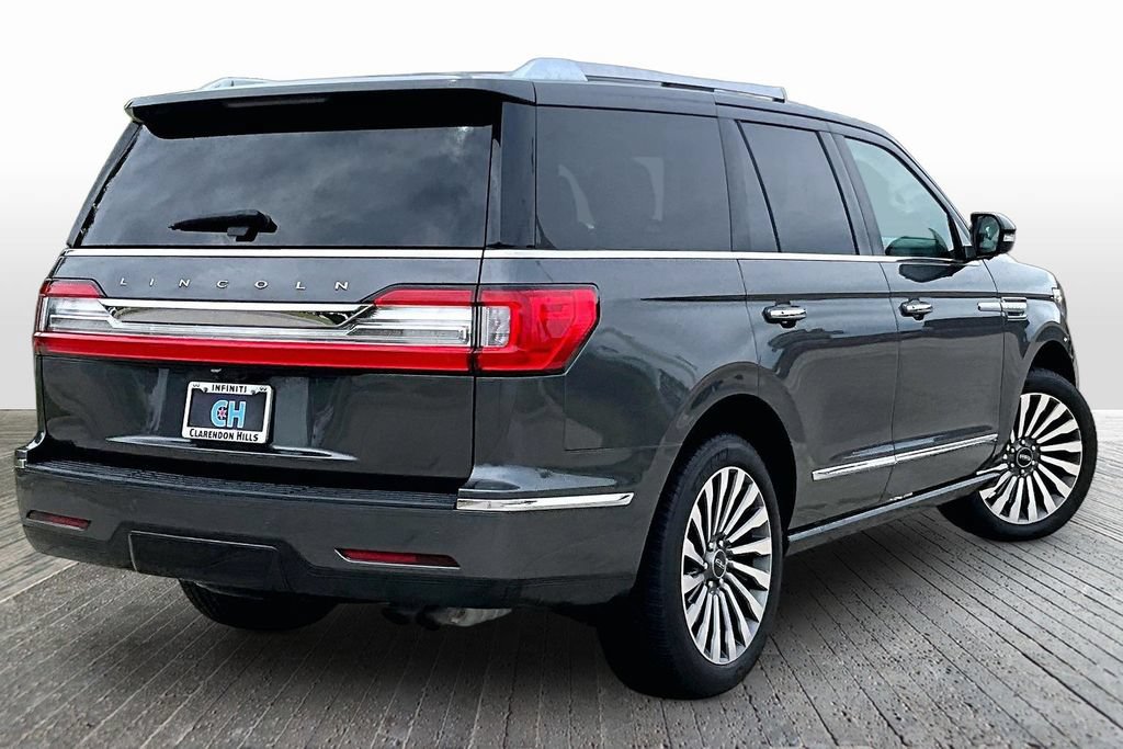 Used 2018 Lincoln Navigator Reserve AWD/4WD image 9