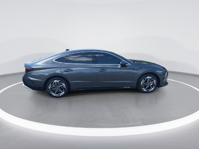 Certified 2026 Hyundai Sonata SEL AWD/4WD image 9