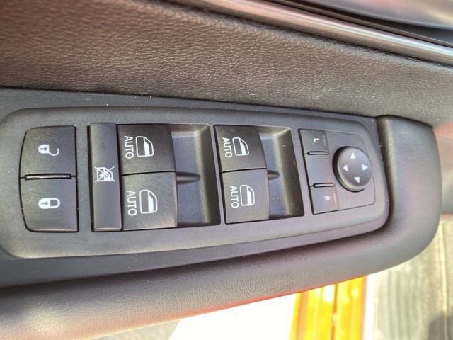 New 2026 Chrysler Pacifica Select w/ S Appearance Package FWD image 10
