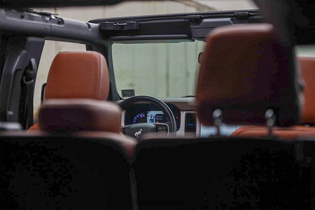 Used 2023 Ford Bronco Outer Banks image 29