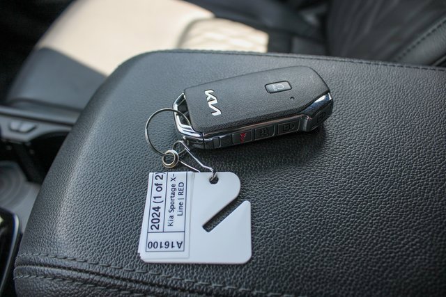 Used 2024 Kia Sportage X-Line w/ X-Line Premium Package image 40