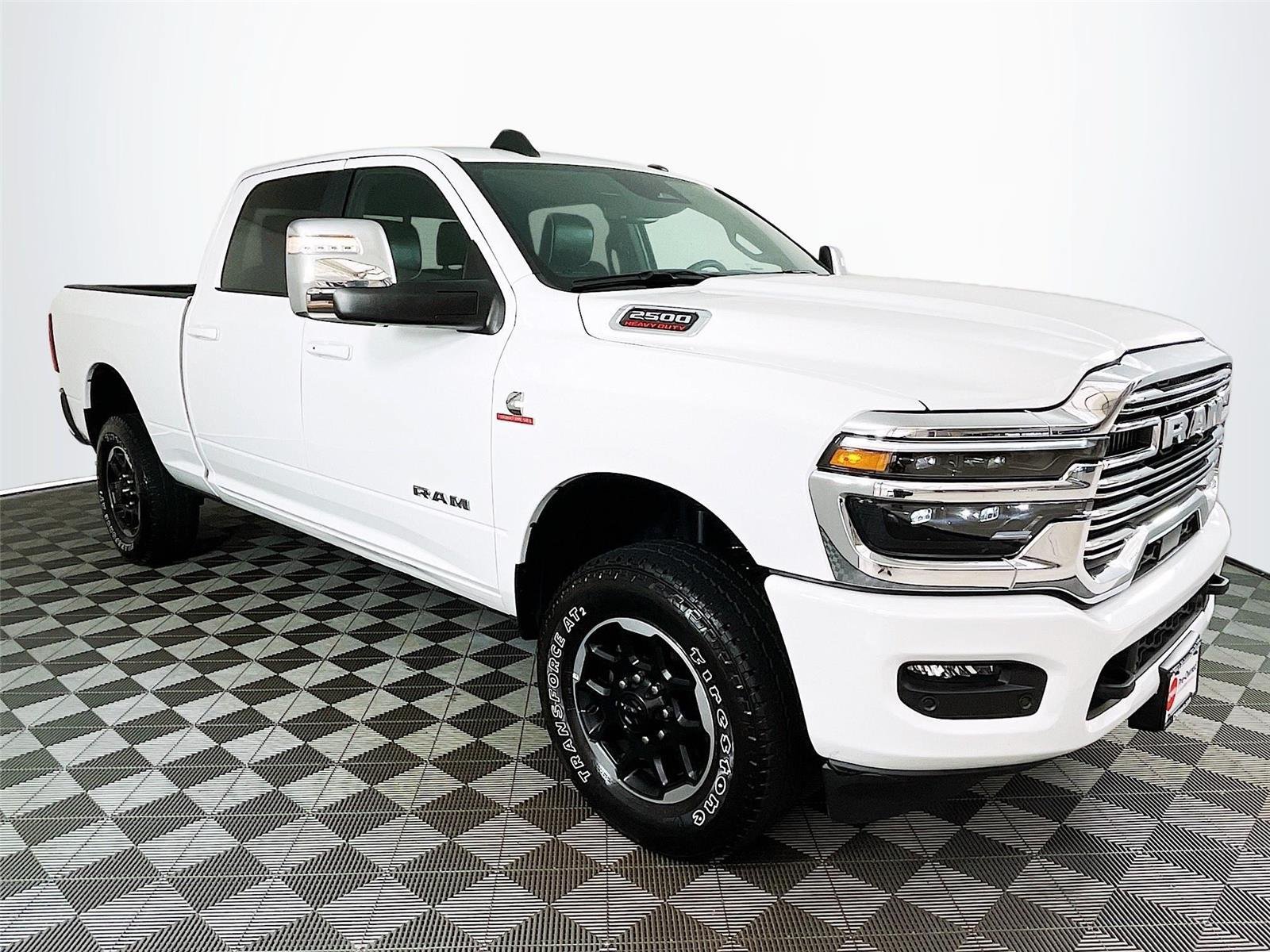 Used 2026 RAM 2500 Laramie AWD/4WD image 1
