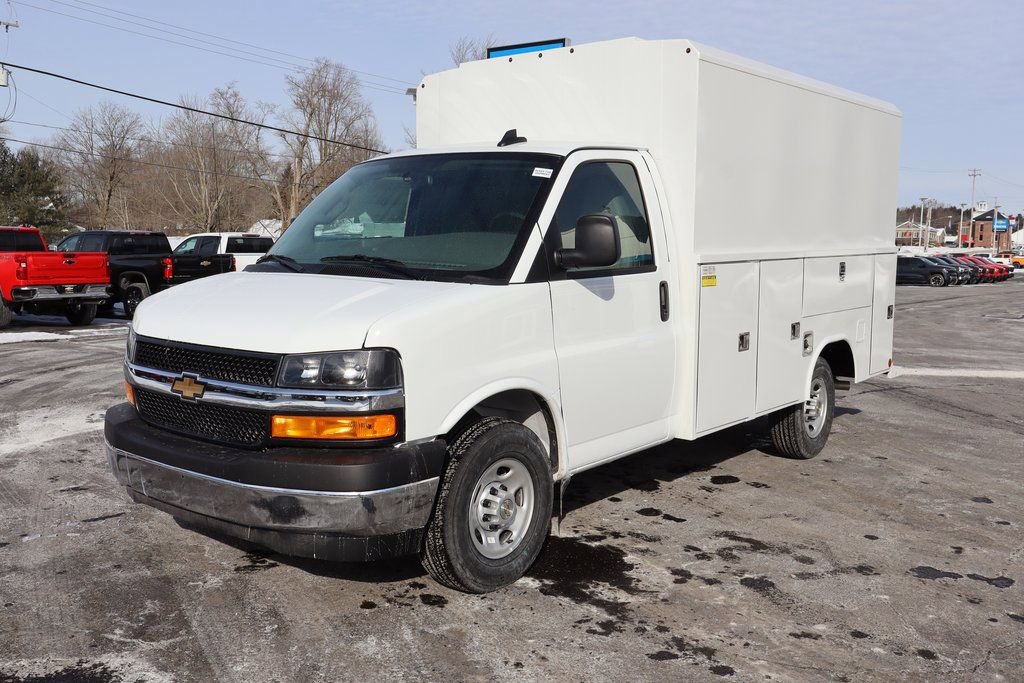 New 2026 Chevrolet Express 3500 Work Van w/ Power Convenience Package image 29