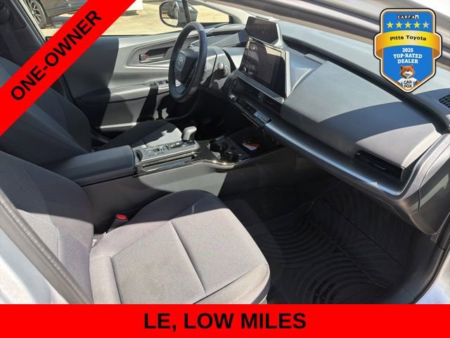 Used 2025 Toyota Prius LE image 9