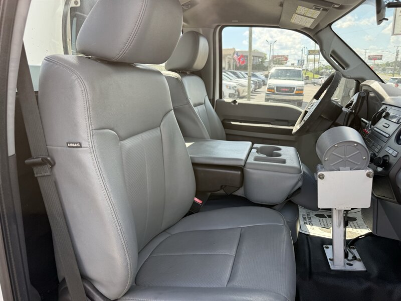 Used 2016 Ford F550 Luxury RWD image 30