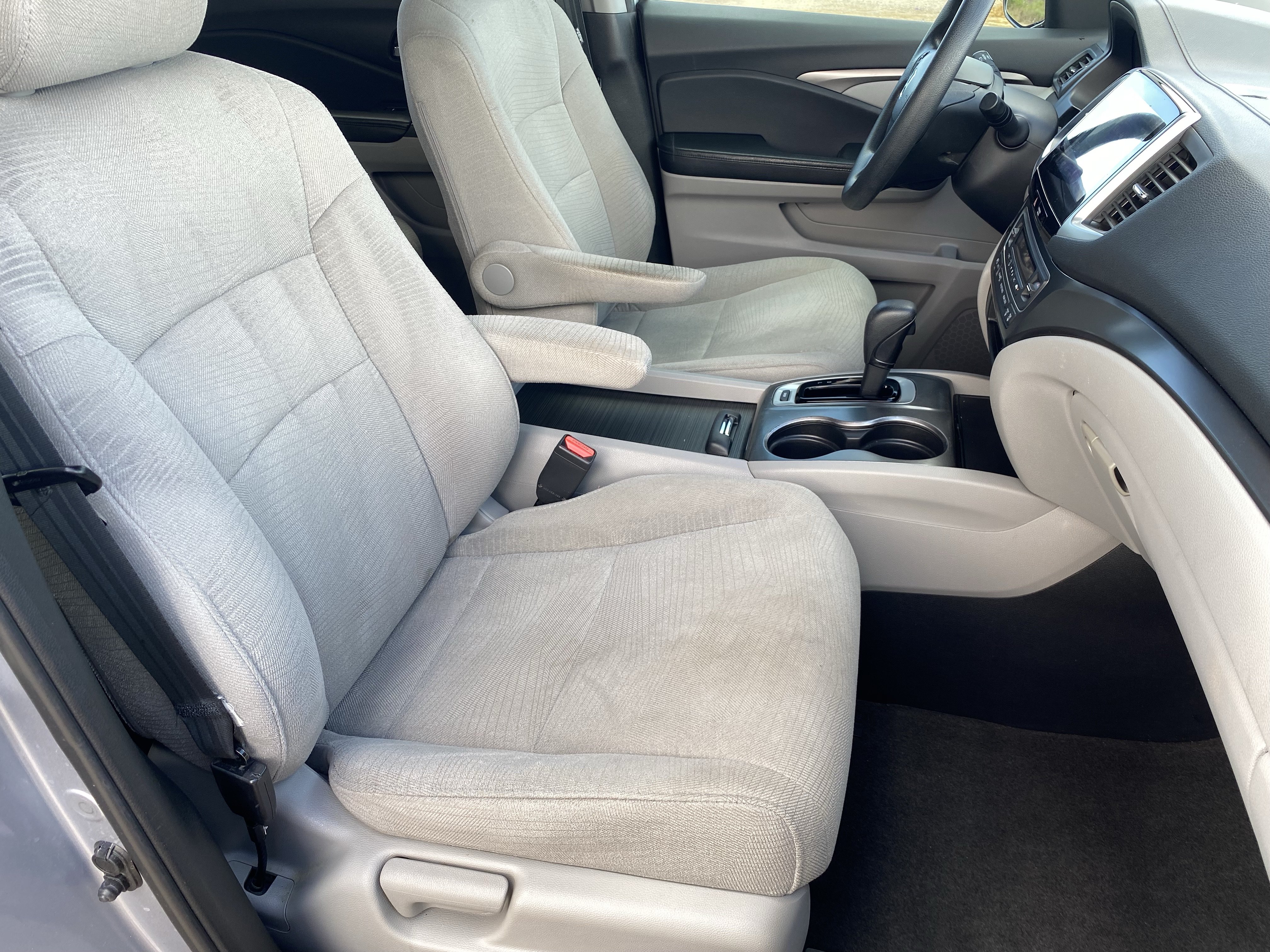 Used 2018 Honda Pilot EX image 10