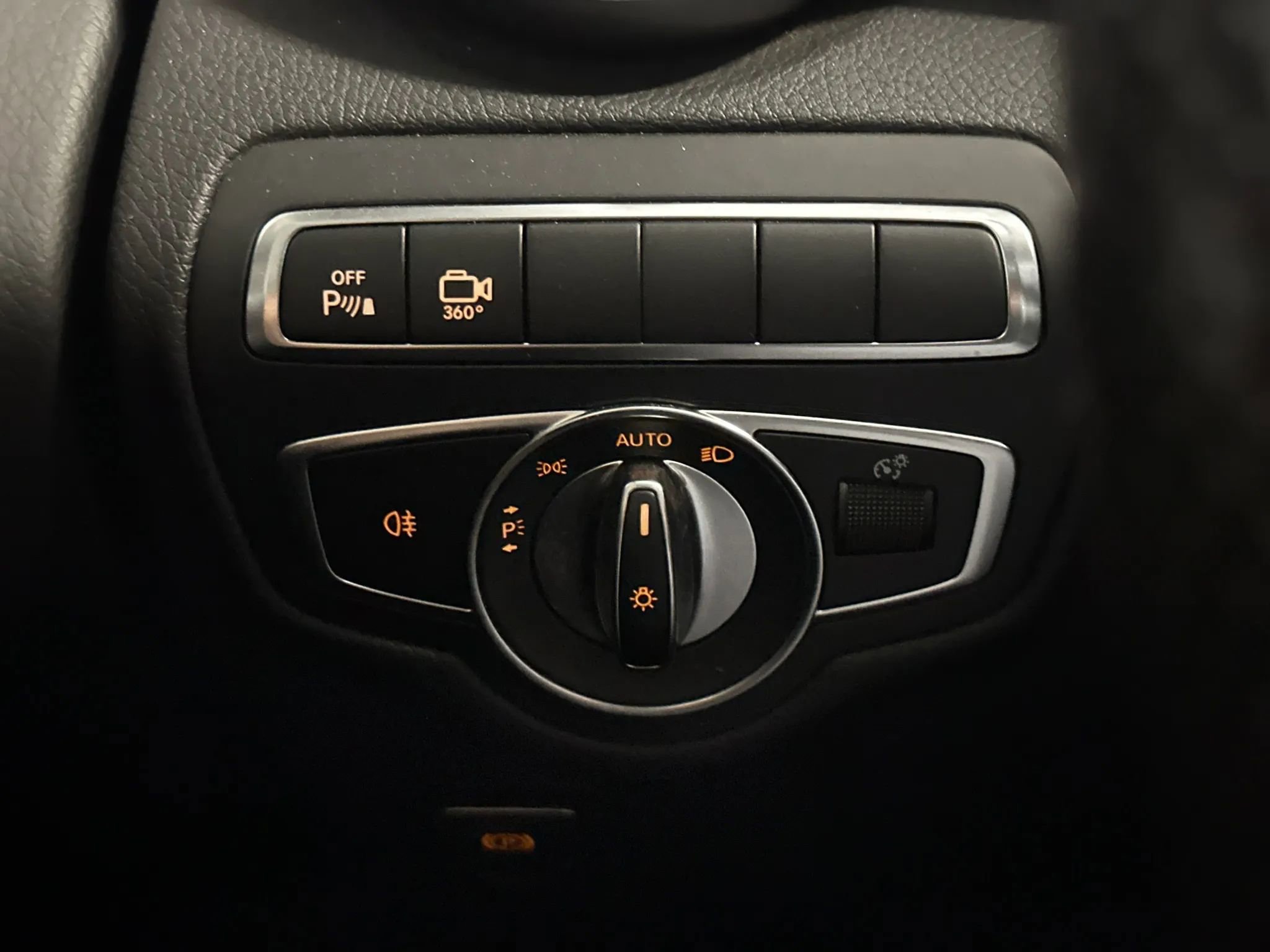 Used 2018 Mercedes-Benz GLC 300 4MATIC Coupe image 32