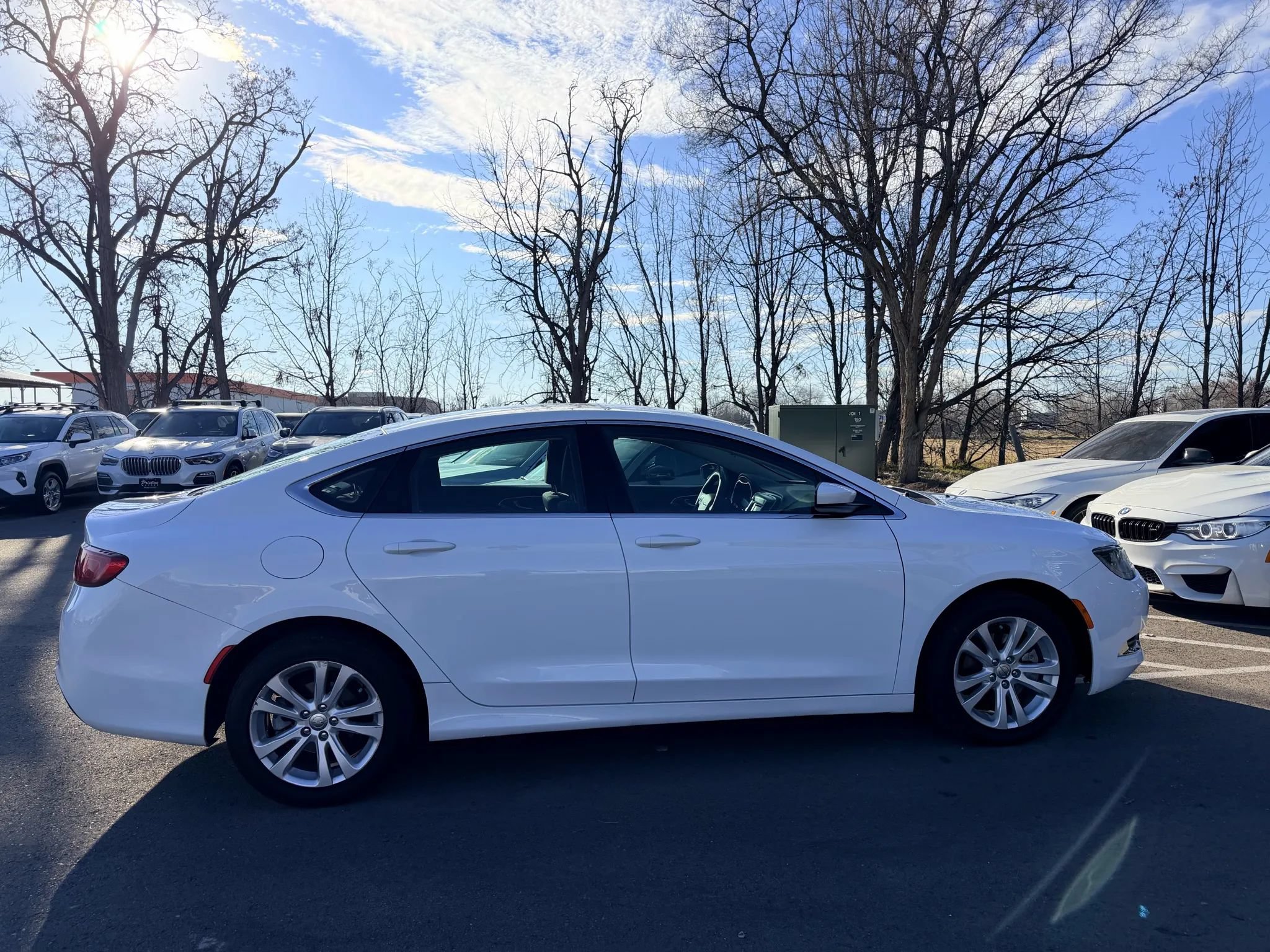 Used 2016 Chrysler 200 Limited FWD image 7