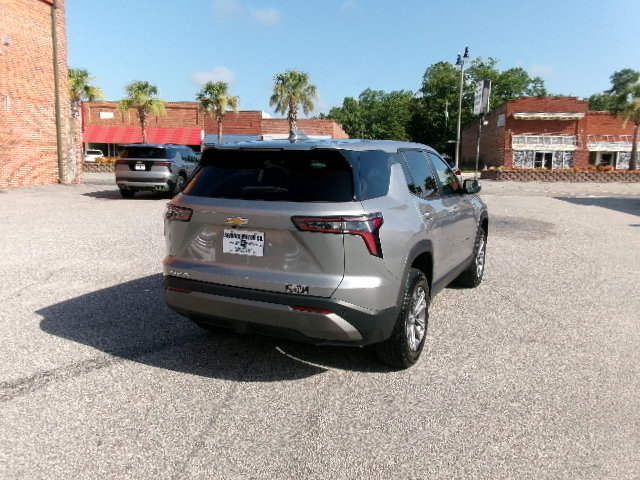 Used 2026 Chevrolet Equinox LT FWD image 3