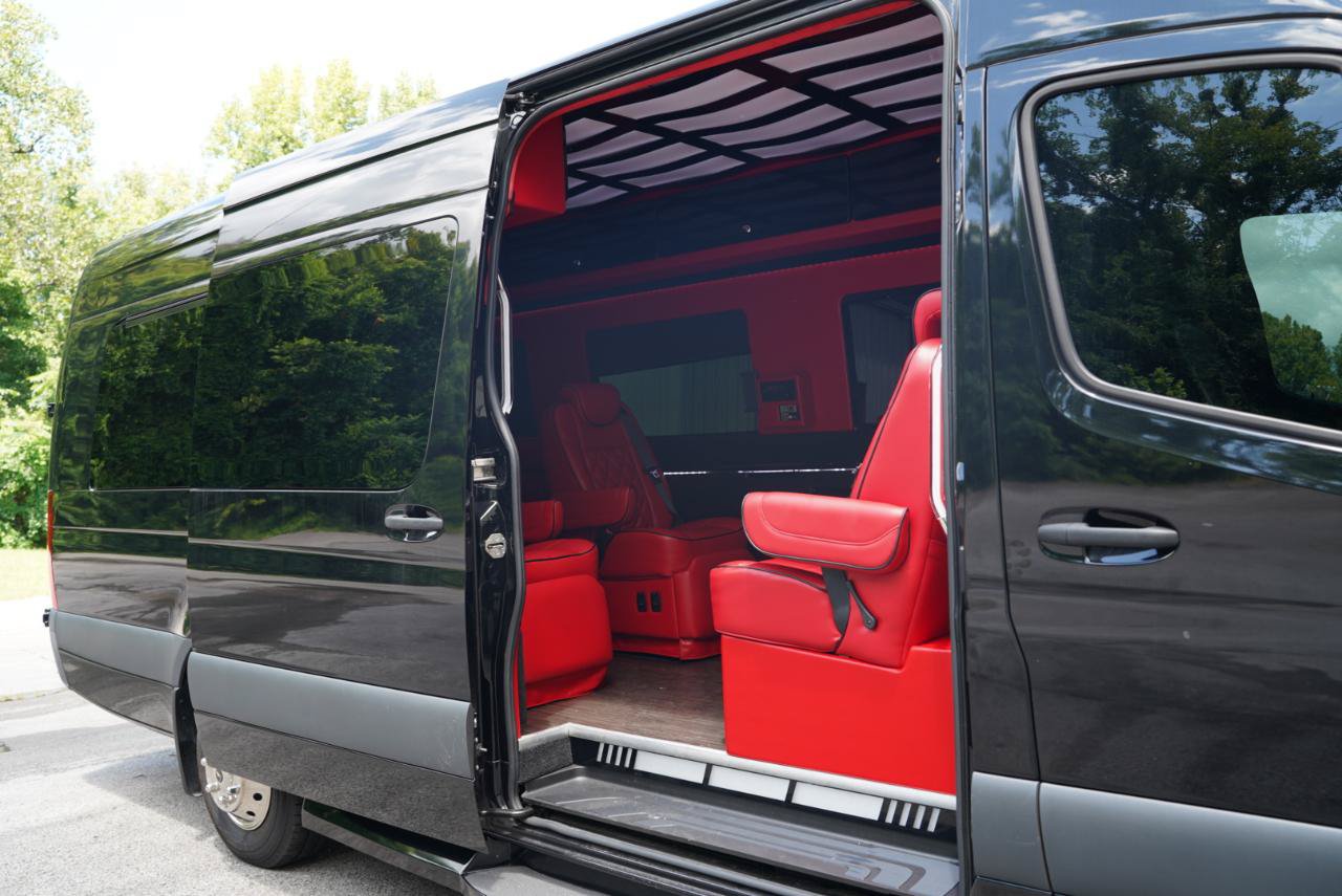 Used 2021 Mercedes-Benz Sprinter 3500 image 31