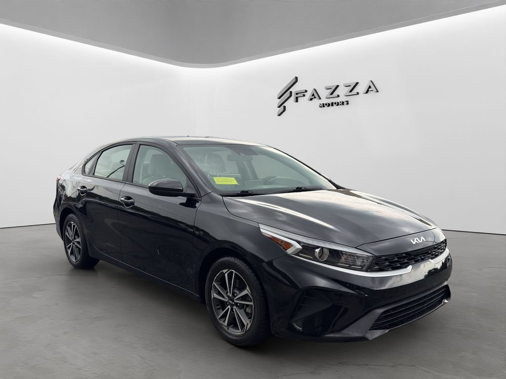 Used 2022 Kia Forte LXS FWD image 11