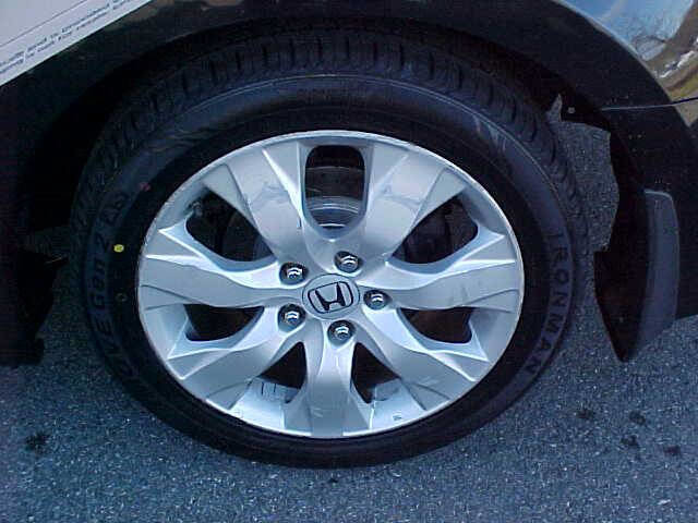 Used 2010 Honda Accord EX-L image 9