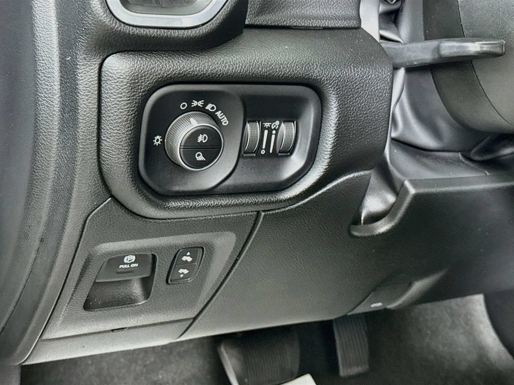 Used 2023 RAM 1500 Laramie AWD/4WD image 22