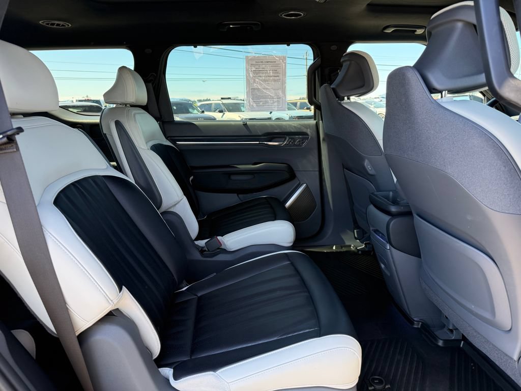 Certified 2024 Kia EV9 GT-Line AWD/4WD image 14