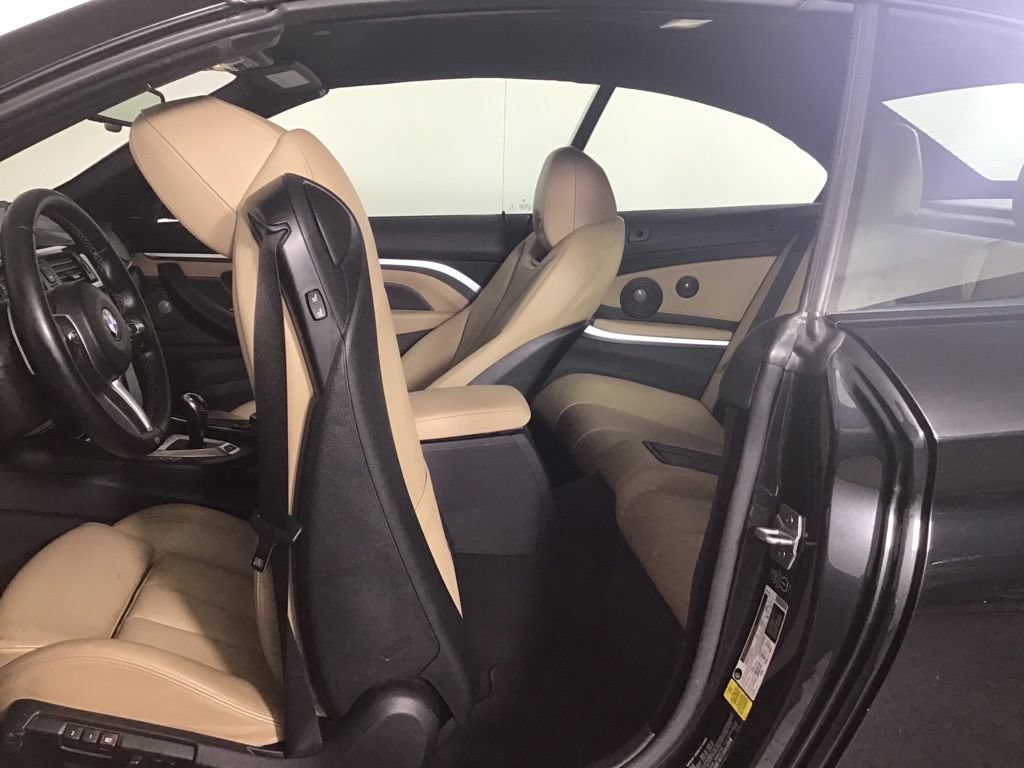Used 2015 BMW M4 Convertible RWD image 28