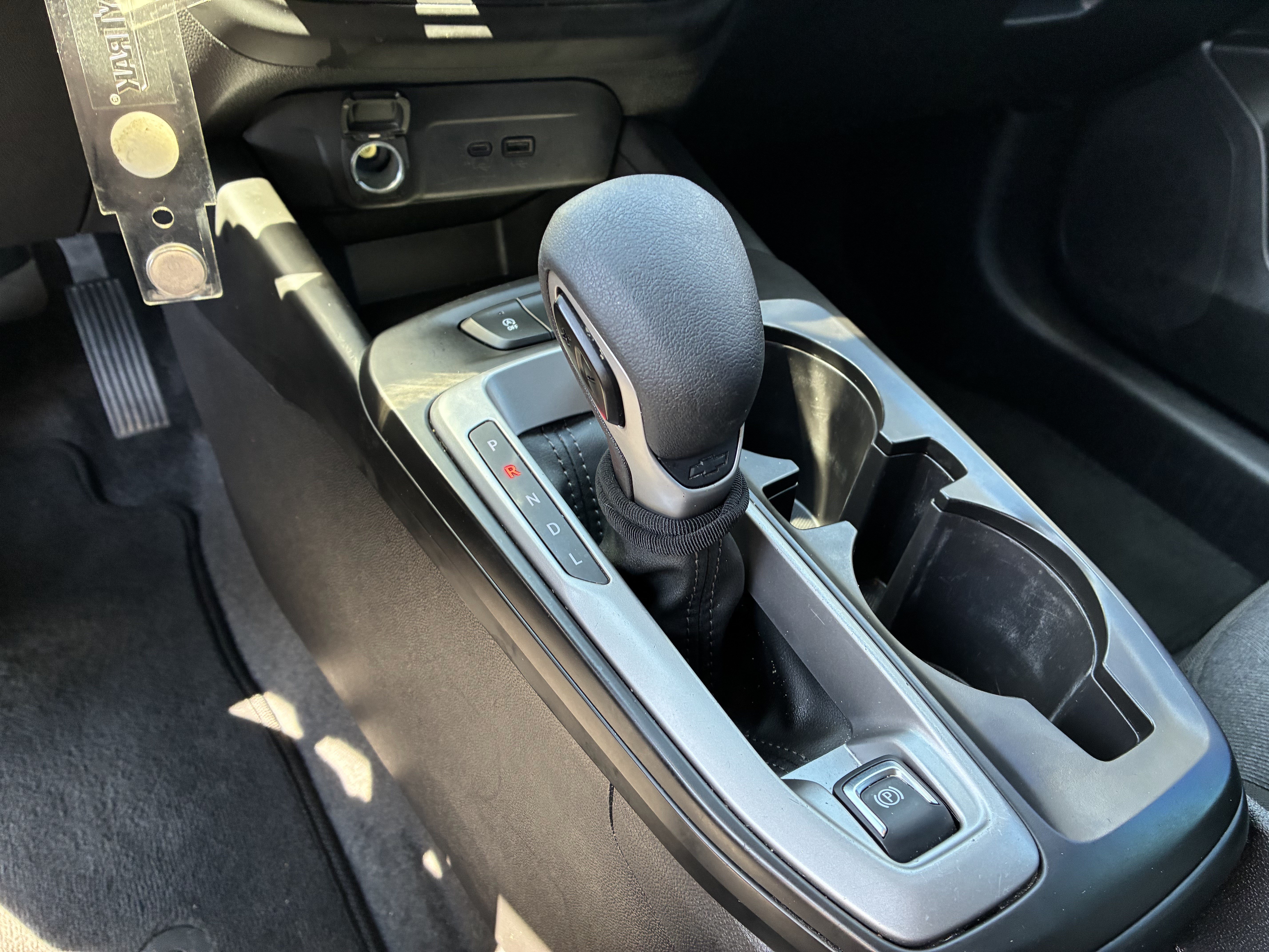 Used 2025 Chevrolet Trax LS w/ LS Convenience Package FWD image 31