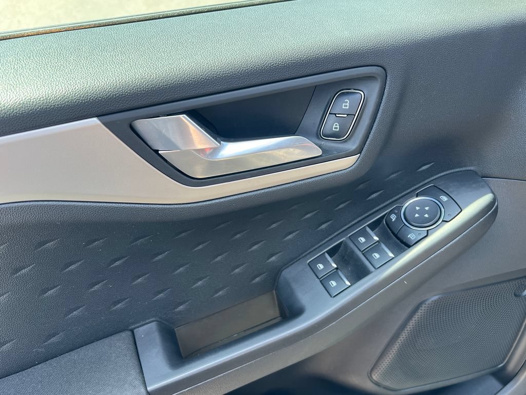 Used 2020 Ford Escape SE Sport AWD/4WD image 19
