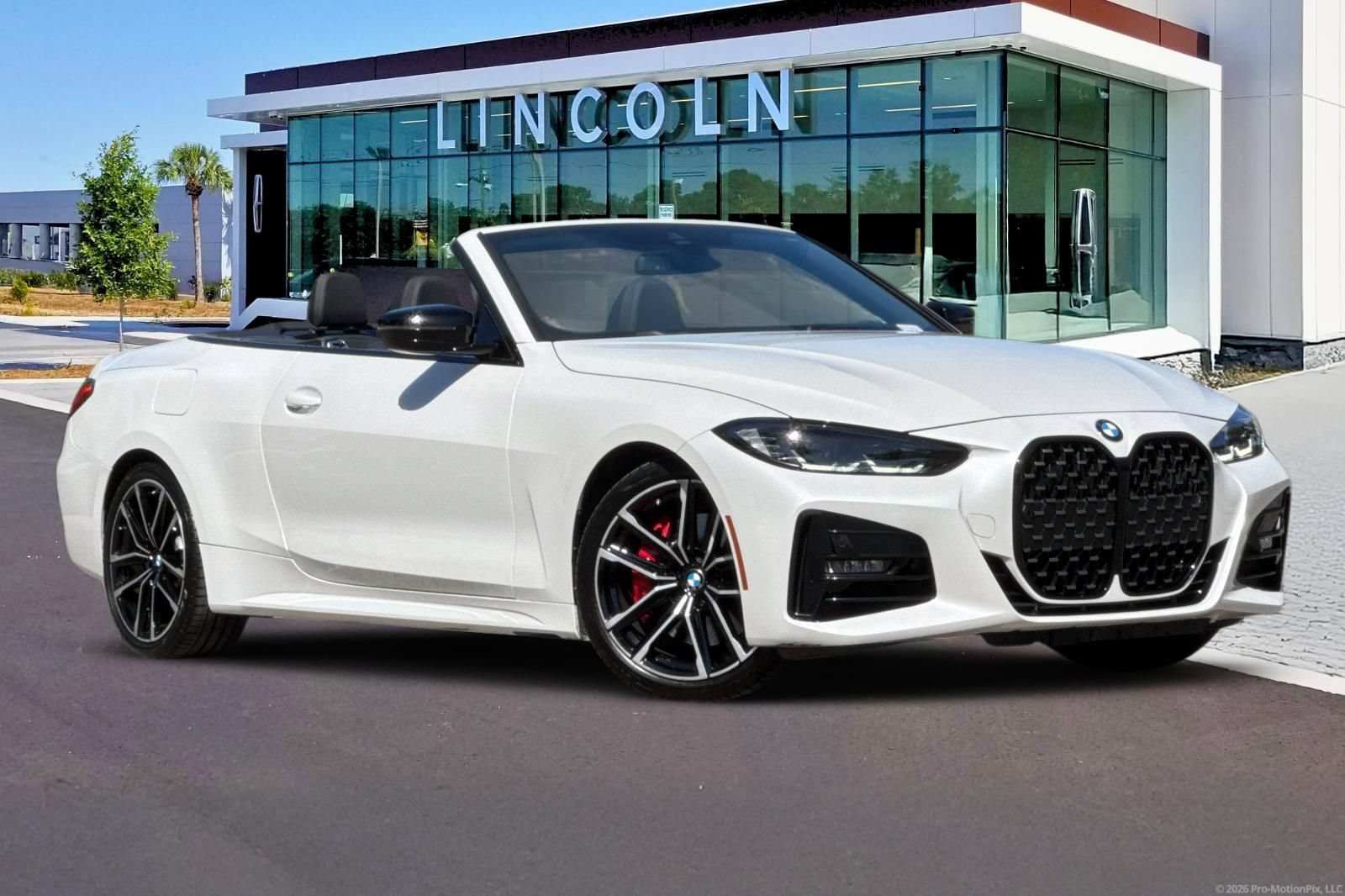Used 2023 BMW 430i Convertible w/ M Sport Package RWD image 2