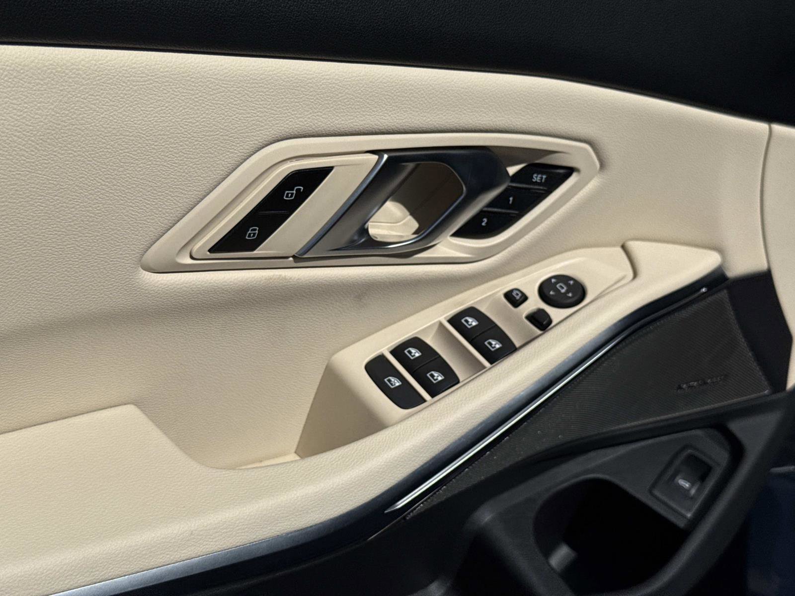 Used 2025 BMW M340i image 17